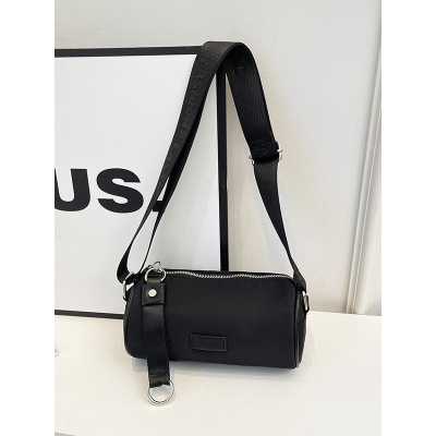 斜挎包包新款牛津布枕头包时尚百搭单肩包大容量休闲斜挎包女