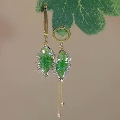超闪大气重工耳环女高级感小众复古绿水晶树叶不对称流苏耳坠耳饰送女朋友老婆情人节七夕生日礼物