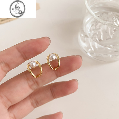 JiMi金色珍珠耳环女小众设计感高级2023年新款潮银针耳钉法式复古耳饰