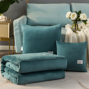 新款水晶绒抱枕贴布绣两用午休靠垫睡觉毯子四季通用织唛标