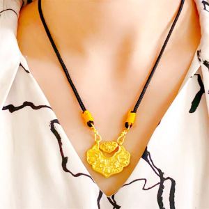 新款古法金色锦鲤双鱼锁黑绳编绳项链凤凰扣平安锁镀沙金毛衣链女送女朋友老婆情人节七夕生日礼物 均色