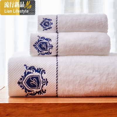 新款酒店大毛巾棉成人男女加厚加大柔软吸水家用绣花棉大浴巾 三维工匠