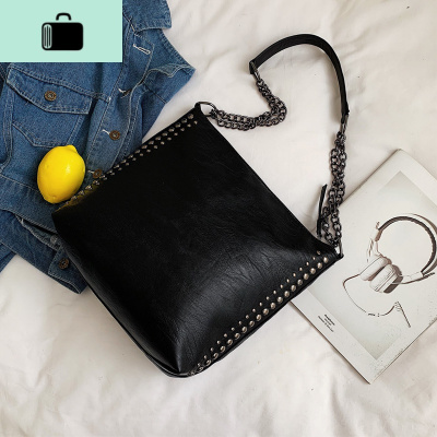 单肩包大包女2019年新款韩版百搭大学生上课斜挎包大容量水桶包潮NEW LAKE 黑色女士单肩包