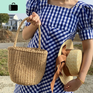 夏季度假出游搭配轻便可爱的手提编水桶包~NEW LAKE 炒鸡方便的小手提~!女士单肩包 炒鸡方便的小手提~！