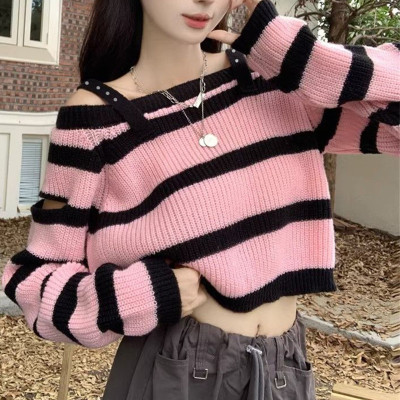 甜辣小心机针织衫女秋季网红新款高级感吊带露肩条纹撞色长袖上衣_1