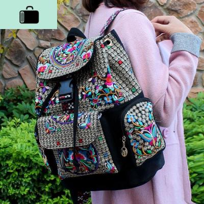民族风绣花帆布复古翻盖双肩包女包韩版学院风布艺刺绣时尚大背包NEW LAKE