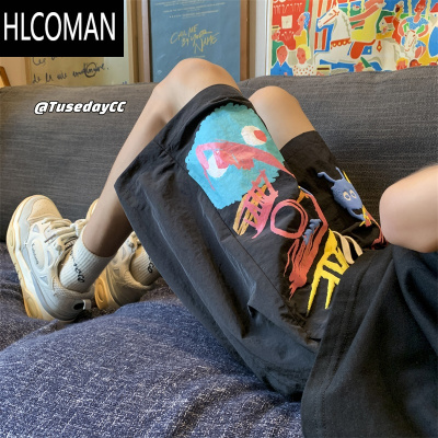HLCOMAN冰丝短裤男夏季薄款美式高街潮牌涂鸦印花运动五分裤子速干沙滩裤