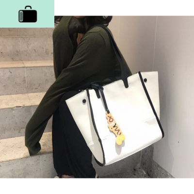 2019秋冬上新韩版ins轻便大容量蝙蝠大包百搭单肩手提托特包女潮NEW LAKE女士单肩包