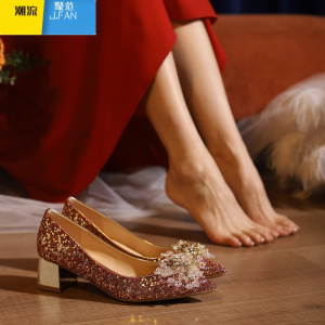 聚范婚鞋秀禾服婚纱两穿水晶鞋新娘鞋女红色尖头高跟鞋粗跟不累脚单鞋