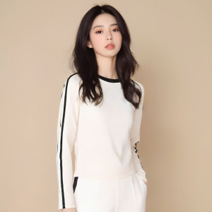 撞色复古插肩袖T恤女短上衣莫代尔春秋装美式辣妹长袖打底衫内搭