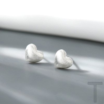 s925纯银爱心拉丝耳钉2023年新款轻奢小众设计高级感复古耳饰耳环送女朋友老婆情人节七夕生日礼物