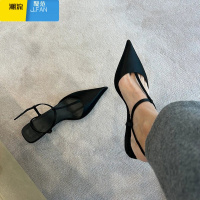 聚范好贵气~法式三角包头猫跟凉鞋女粗跟2024新款夏缎面中跟尖头单鞋