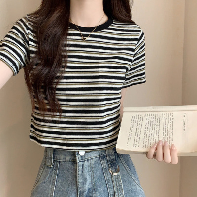 新款条纹短袖T恤女夏季修身设计感辣妹短款圆领针织衫上衣潮