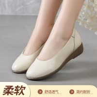 春秋新款大码浅口单鞋真皮尖头鞋平底百搭牛皮女鞋软底奶奶鞋