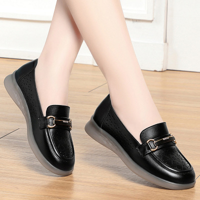 跨镂空乐福鞋女款夏季洞洞妈妈鞋一脚蹬凉鞋女舒适软底单鞋