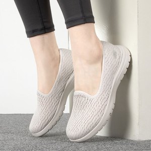 Skechers/斯凯奇女鞋新款一脚穿健步鞋网面透气运动休闲鞋136505-LTMV ZP