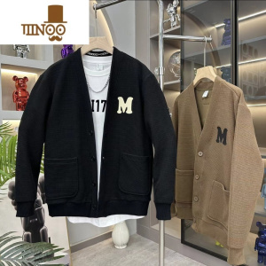 YANXU新款针织开衫大M字母设计简约时尚男士纯色净版V领外套毛衫