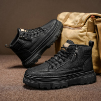 高帮马丁靴秋冬季新款男鞋时尚简约复古风软底工装机车男士马丁靴