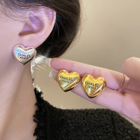 2024新款轻奢爱心字母耳钉女高级感时尚个性耳环小众设计精致耳饰送女朋友老婆情人节七夕生日礼物