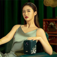 知 麻 M1 Pro投影仪 轻奢便捷1+8G 芝麻投影仪家用 智能家庭影院投影机 小型卧室智能家庭影院