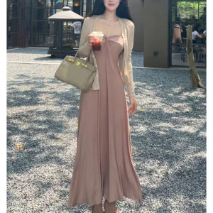 纯欲温柔风氛围感扭结抹胸显瘦长款连衣裙+薄款长袖防晒开衫套装