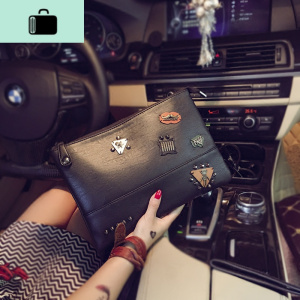 铆钉女包 个性女手包单肩小包韩版潮斜挎复古手拿包IPAD包潮包NEW LAKE 黑色 黑色