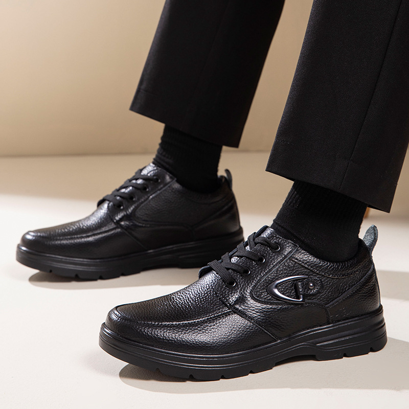 头层牛皮鞋男新款头层牛皮商务休闲皮鞋软底耐磨中老年爸爸鞋