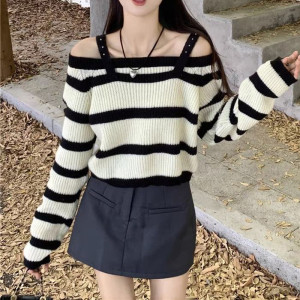 甜辣小心机针织衫女秋季网红新款高级感吊带露肩条纹撞色长袖上衣