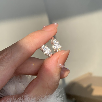 s925纯银锆石耳圈女时尚气质百搭耳环设计感高级韩系耳饰夏天送女朋友老婆情人节七夕生日礼物