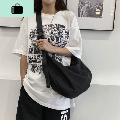 黑色饺子包女斜挎包简约百搭新款休闲大容量ins尼龙韩版单肩女包NEW LAKE