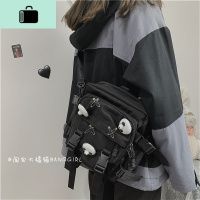 日系原宿暗黑风工装百搭机能学生两用斜挎包韩版港风小熊双肩包女NEW LAKE女斜挎包
