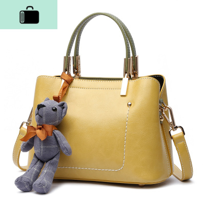 女包2020新款小手提韩国东大气质白色斜挎水桶包大容量潮流拎软NEW LAKE女斜挎包