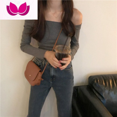 七斓一字肩长袖T恤女装早秋黑色打底衫短款辣妹修身显瘦别致上衣小众