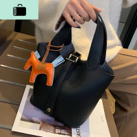 网红上新小包包女2020新款潮韩版百搭单肩手提时尚少女休闲水桶NEW LAKE女士单肩包