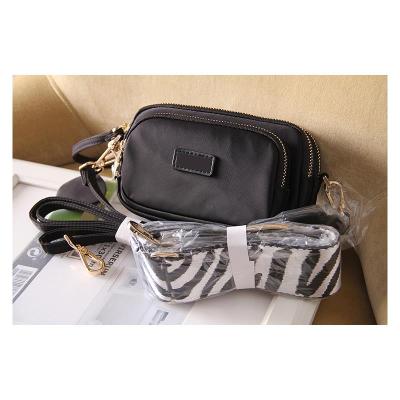 NEWLAKE热荐！缤纷色彩时尚百搭宽肩带斜挎单肩包胸包迷你小方包Y6946腰包男