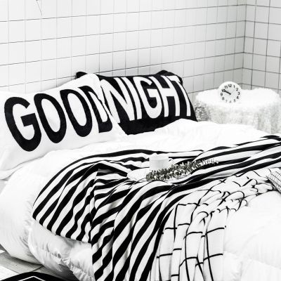 简约北欧风黑白双层法莱绒毯双面花纹毛毯子一米五两米单双人盖毯