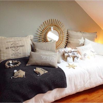 森美人久伴新款北欧复古藤编化妆镜台式桌面贴墙自粘装饰镜民宿家居摆件