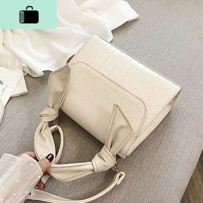 新款小包包女2020潮韩版百搭斜挎包chic单肩包时尚质感手提包NEW LAKE女士单肩包