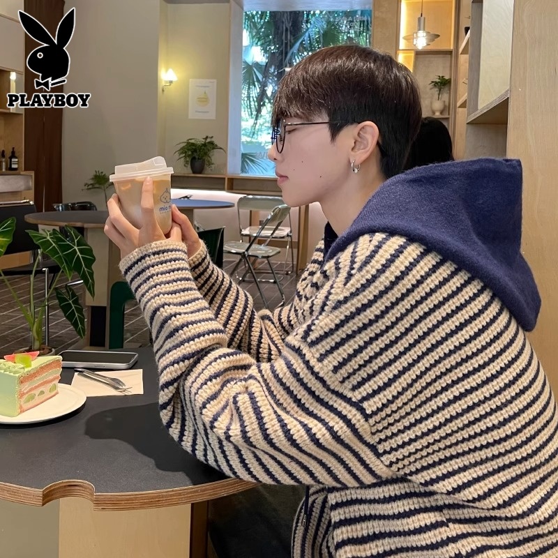 花花公子条纹毛衣男士2024秋冬季新款男生宽松韩版连帽线衣外套男