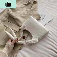 夏天高级感腋下包小众法棍包包女2020新款潮法式质感流行单肩小包NEW LAKE女手包