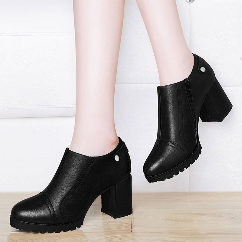 单鞋女2018春秋新款 圆头粗跟侧拉链铆钉 防水台时尚女鞋 黑色（中跟） 39