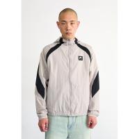 Nike夏季运动夹克男款宽松版型尼龙拼接纯色连帽防风潮流外套