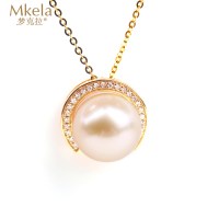 梦克拉 18K金钻石珍珠圆环吊坠 强光 海水珍珠吊坠 镶钻珍珠吊坠 掌上明珠 银项链 金珠黑珍珠