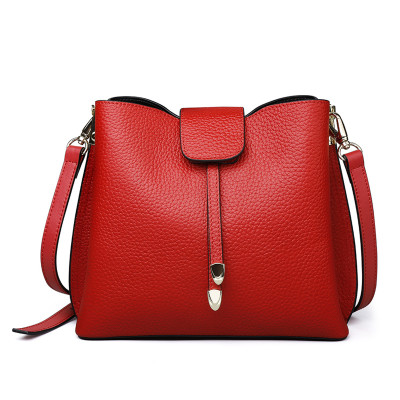 顺丰配送-水桶包小包小香风手机包大包流浪包新款大容量女式斜挎包女包包