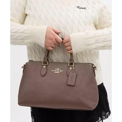 蔻驰(COACH)女士单肩包多口袋大容量可调节肩带皮质休闲通勤包