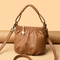 包包女包新款2026斜挎包水桶包大气时尚妈妈包女单肩包