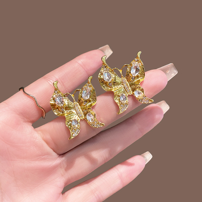 满钻银针蝴蝶小耳钉女2025新款轻奢高级感耳环气质独特耳饰品送女朋友老婆情人节七夕生日礼物