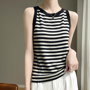 极简风时尚女士精纺羊毛背心春夏新款圆领套头针织内搭条纹吊带