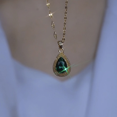 时尚绿色水滴榴莲吊坠项链女精致显白时髦高档甜美百搭精美项链女送女朋友老婆情人节七夕生日礼物