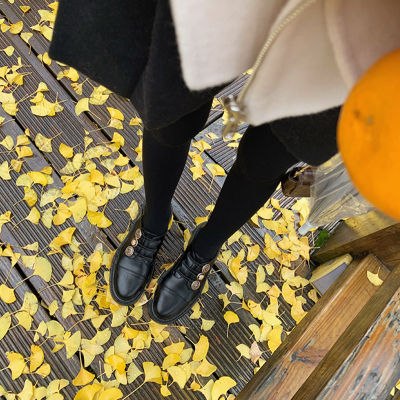 金三志2021年春秋新款百搭复古金属徽章扣小皮鞋英伦风皮一脚蹬乐福鞋休闲鞋